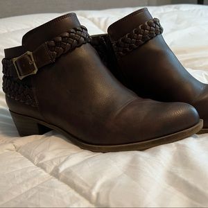 Lifestride Velocity with Comfort Memory Foam Size 8.5 Ankle Boots Dark Brown